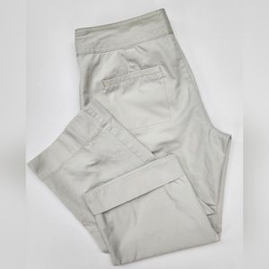 Old Navy Size 8 Capri Pants